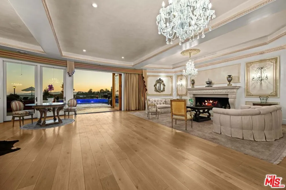 1575 Alexis Place Beverly Hills, CA 90210