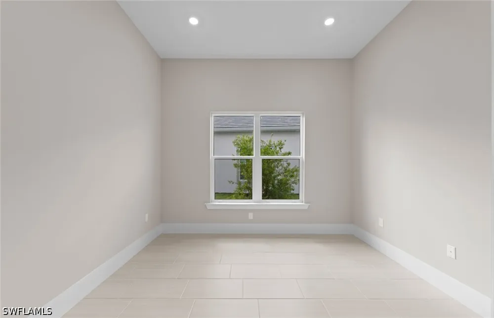 Moonstone Way Alva, FL 33920