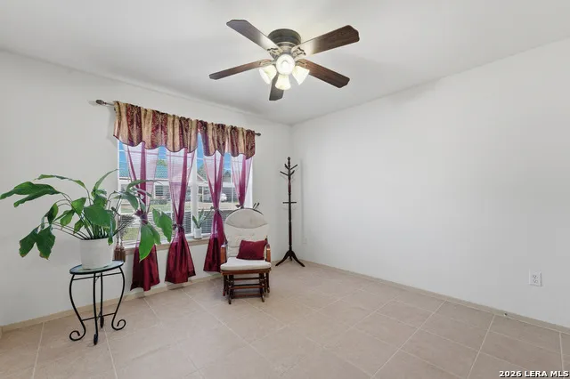 529 Guerra Ln Gonzales, TX 78629
