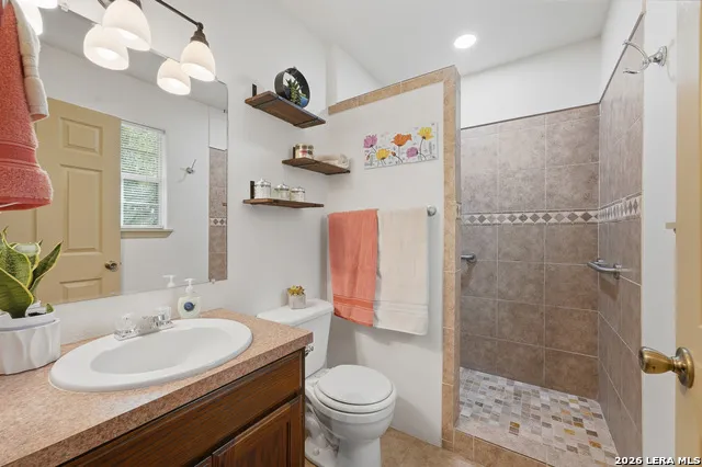 529 Guerra Ln Gonzales, TX 78629