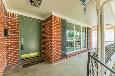 3520 Loganwood Drive