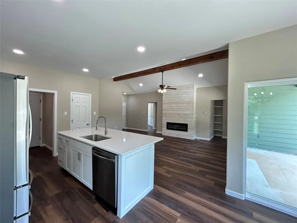 923 Putman Street Sulphur Springs, TX 75482