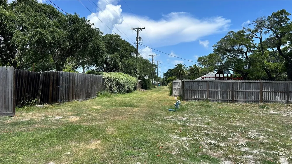Wilson Avenue Aransas Pass, TX 78336