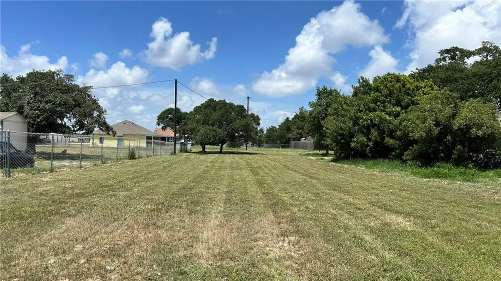 Wilson Avenue Aransas Pass, TX 78336