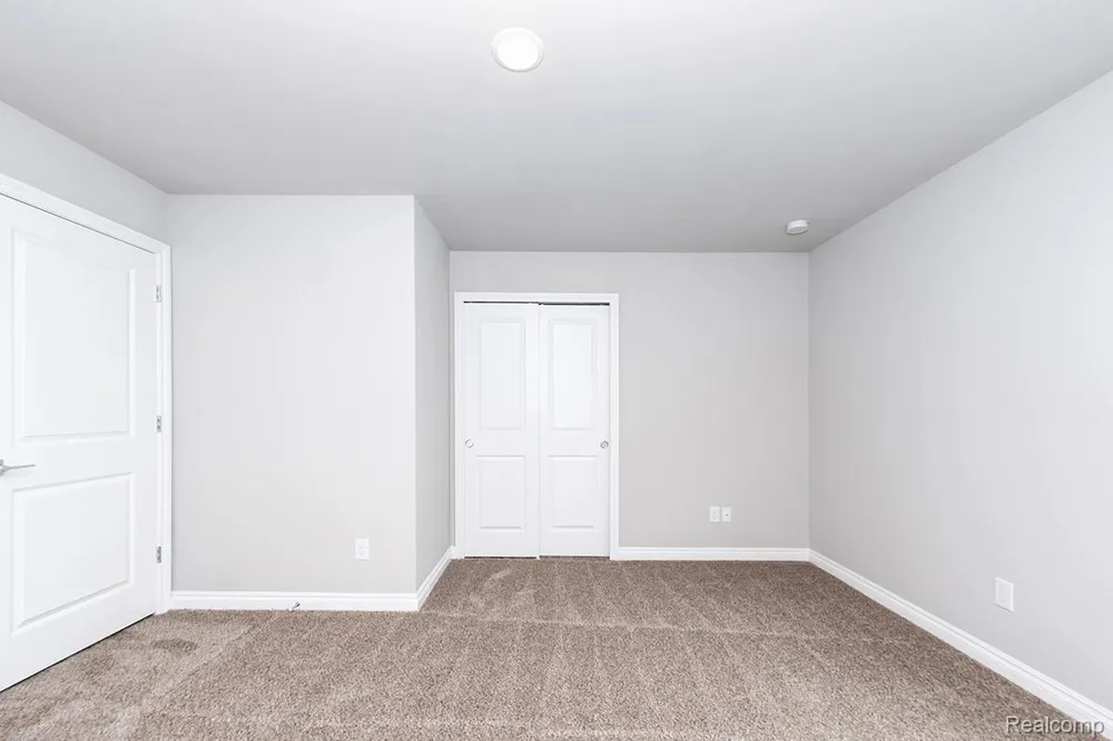 16 Grandview Circle #56 White Lake Charter Township, MI 48386