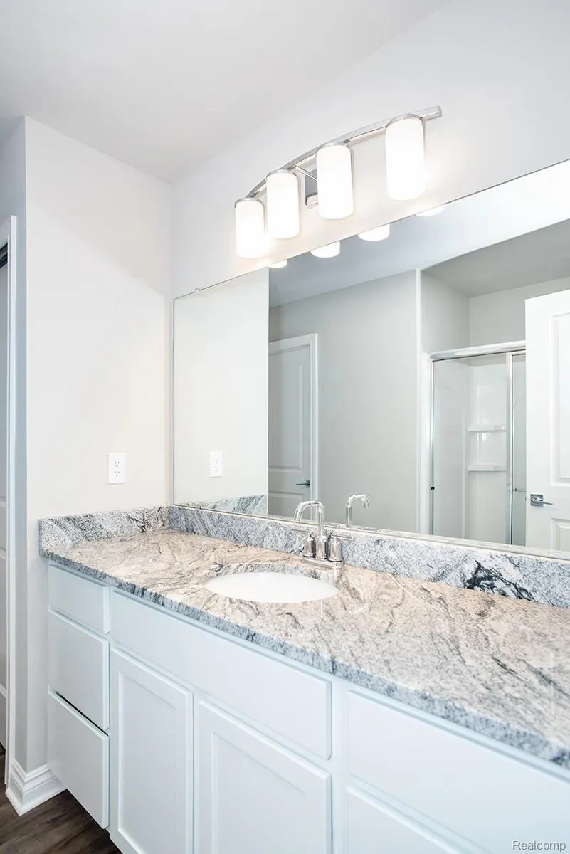 16 Grandview Circle #56 White Lake Charter Township, MI 48386