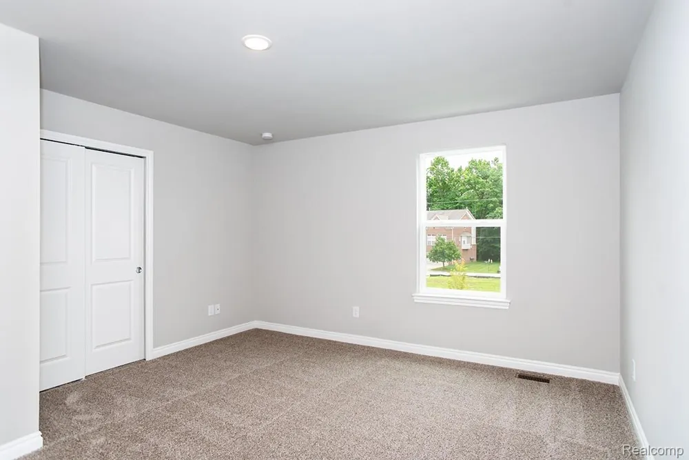 16 Grandview Circle #56 White Lake Charter Township, MI 48386