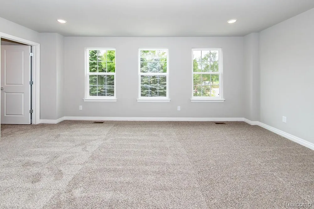 16 Grandview Circle #56 White Lake Charter Township, MI 48386