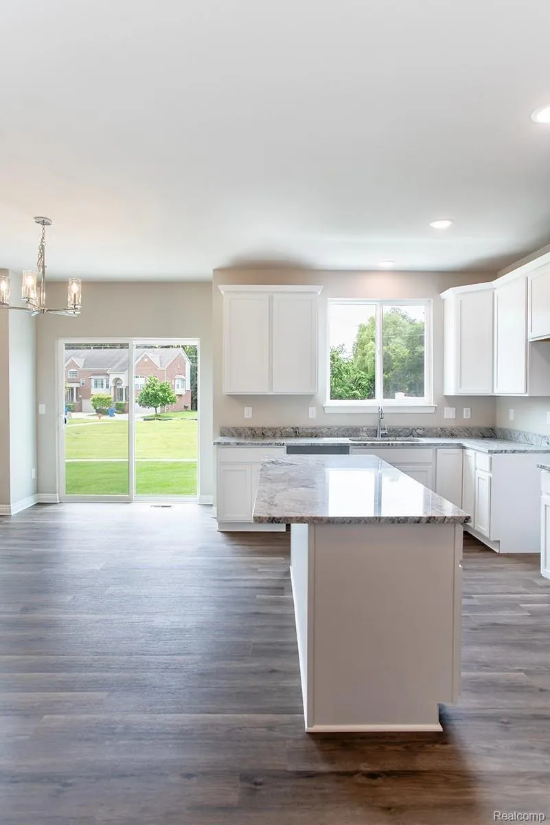 16 Grandview Circle #56 White Lake Charter Township, MI 48386