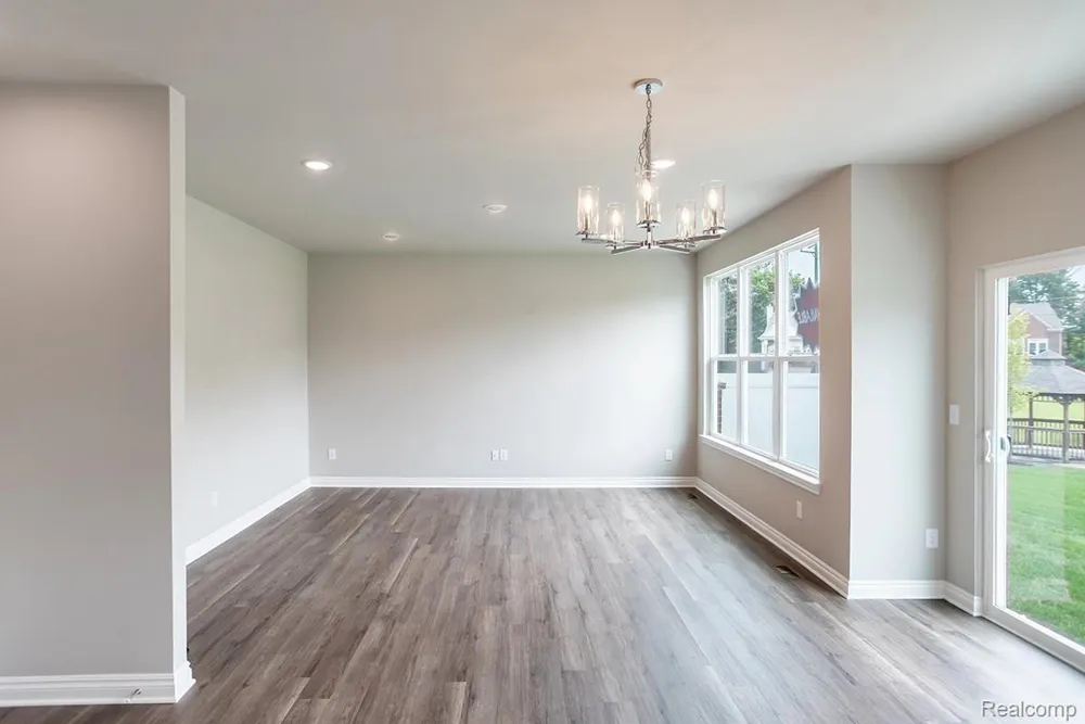 16 Grandview Circle #56 White Lake Charter Township, MI 48386