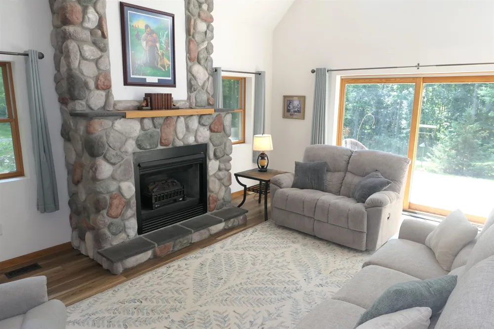 4769 Feather Trail Home Township, MI 48829