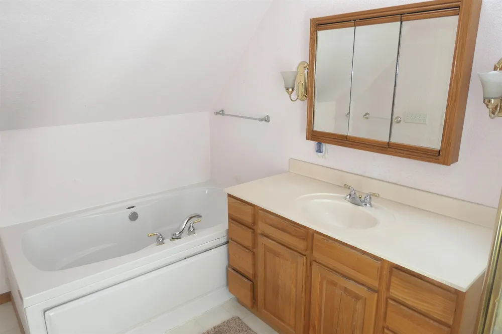4769 Feather Trail Home Township, MI 48829