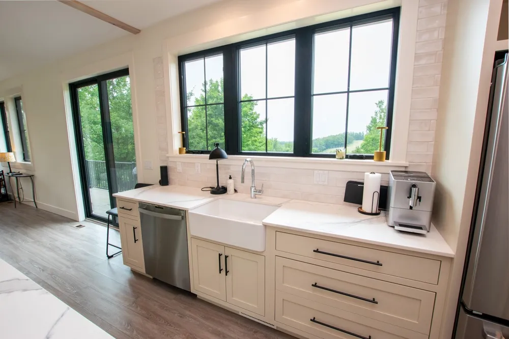 9742 E Peterson Road Leelanau Township, MI 49670