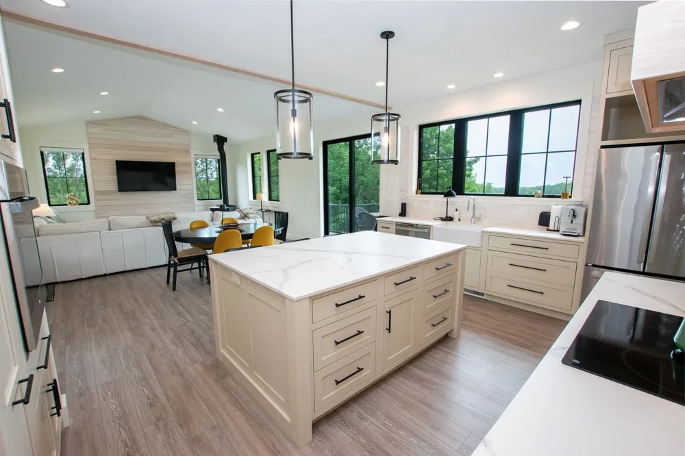 9742 E Peterson Road Leelanau Township, MI 49670