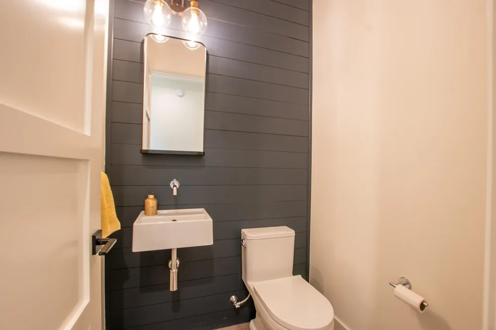 9742 E Peterson Road Leelanau Township, MI 49670