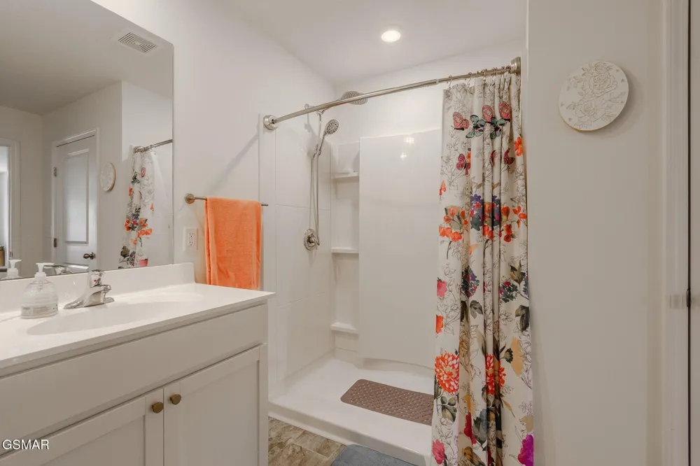 4034 Wesoga Drive Dandridge, TN 37725
