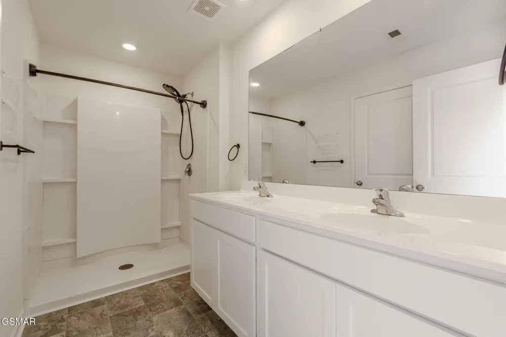 4034 Wesoga Drive Dandridge, TN 37725
