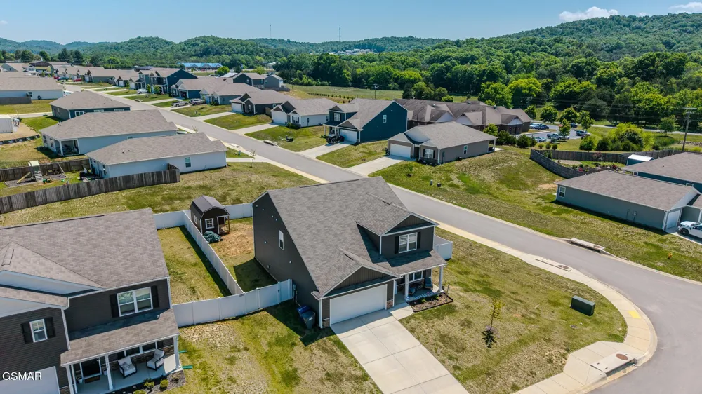 4034 Wesoga Drive Dandridge, TN 37725