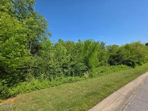 68 Southview Circle