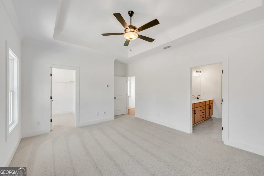 2735 Hallwood LN Suwanee, GA 30024