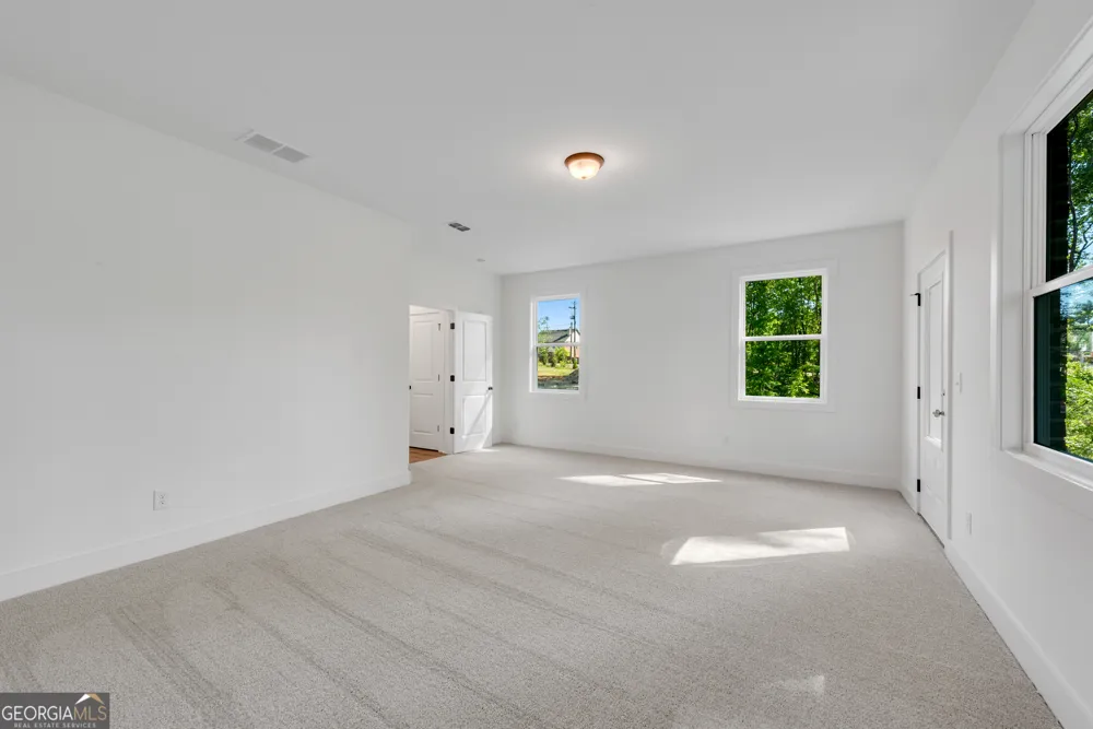 2735 Hallwood LN Suwanee, GA 30024