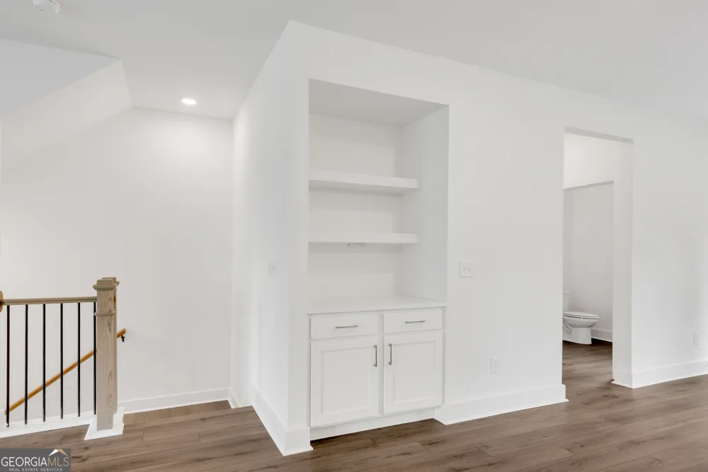 2735 Hallwood LN Suwanee, GA 30024