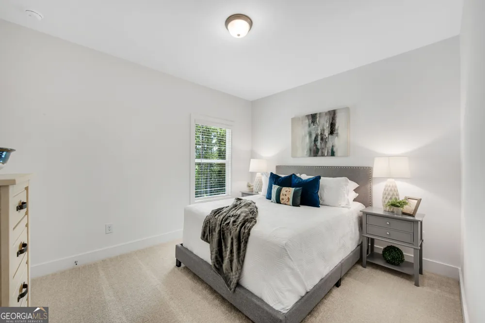 2735 Hallwood LN Suwanee, GA 30024