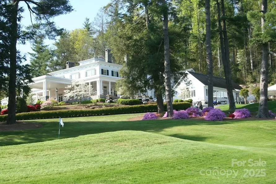 112 PINNACLE PEAK LANE Flat Rock, NC 28731