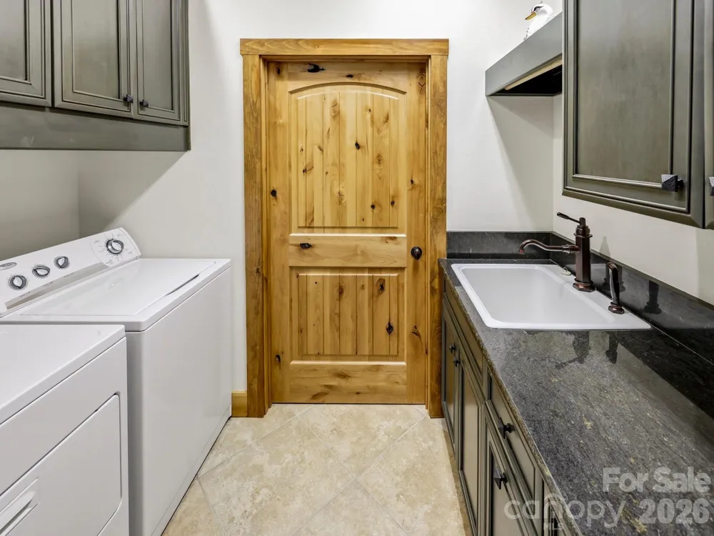 206 Big Rock Lane Lake Lure, NC 28746