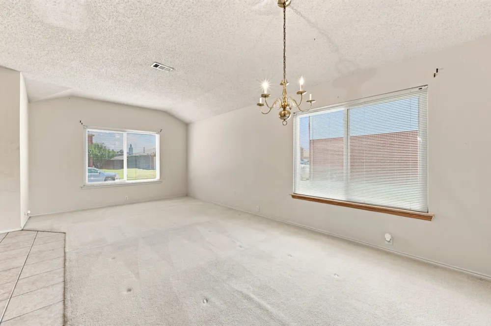 1409 Dundee Drive Arlington, TX 76002