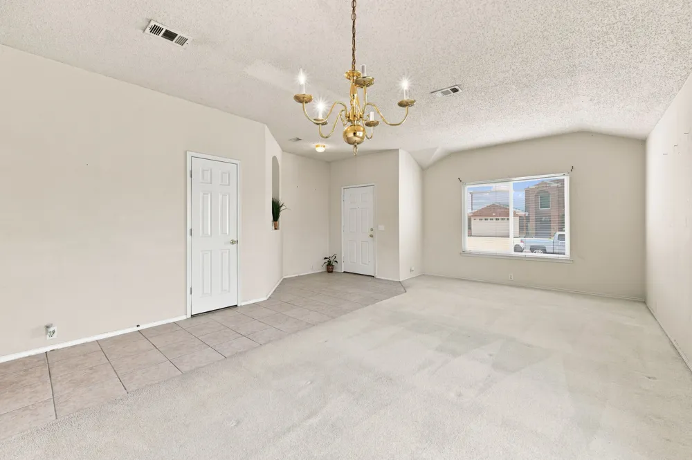 1409 Dundee Drive Arlington, TX 76002