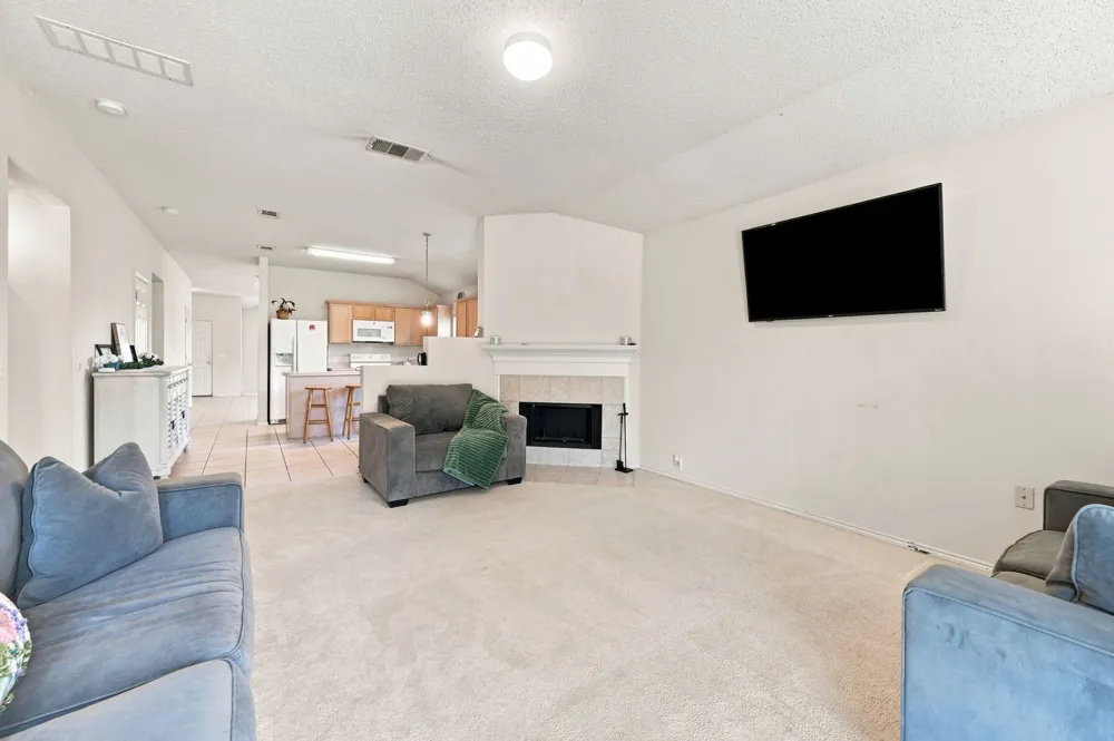1409 Dundee Drive Arlington, TX 76002
