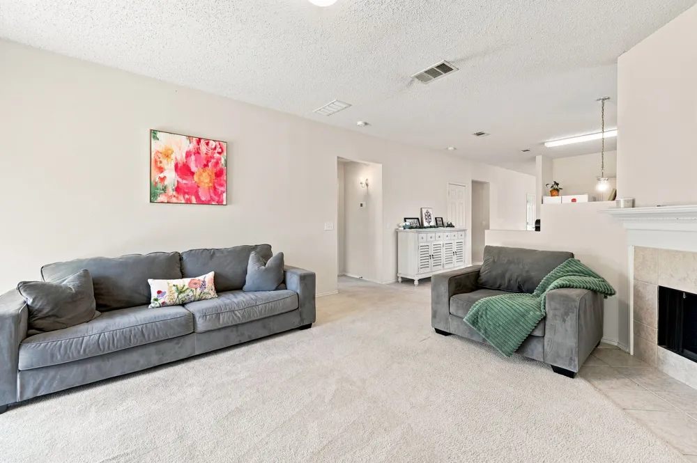 1409 Dundee Drive Arlington, TX 76002