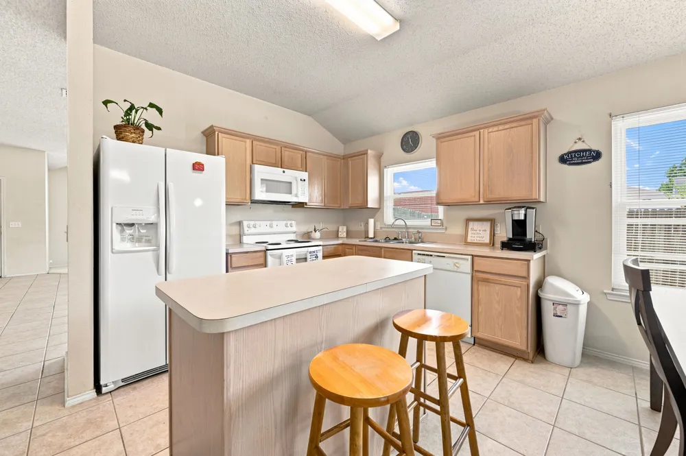 1409 Dundee Drive Arlington, TX 76002