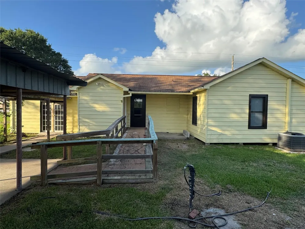 17930 Highway 36 Guy, TX 77444