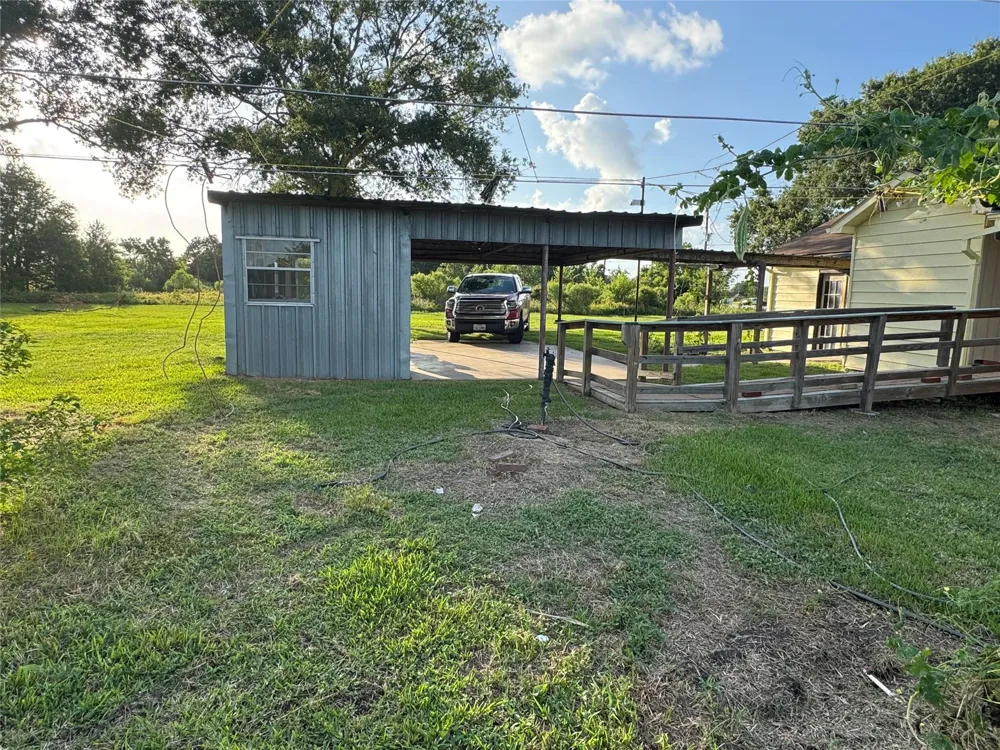 17930 Highway 36 Guy, TX 77444