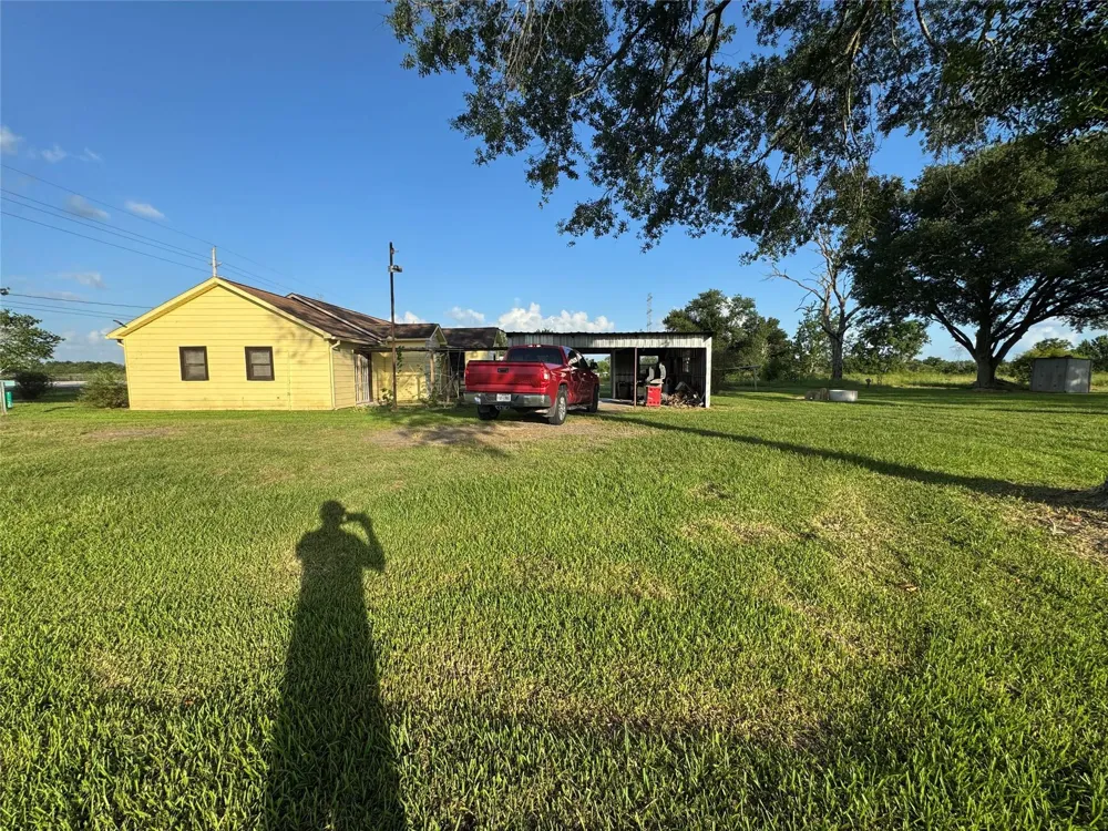 17930 Highway 36 Guy, TX 77444