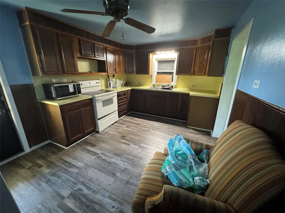 17930 Highway 36 Guy, TX 77444