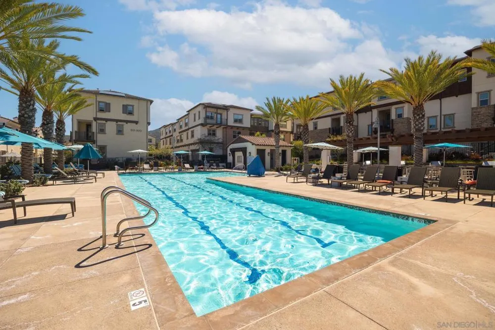 122 Diamante San Marcos, CA 92078