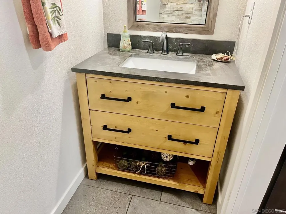 122 Diamante San Marcos, CA 92078