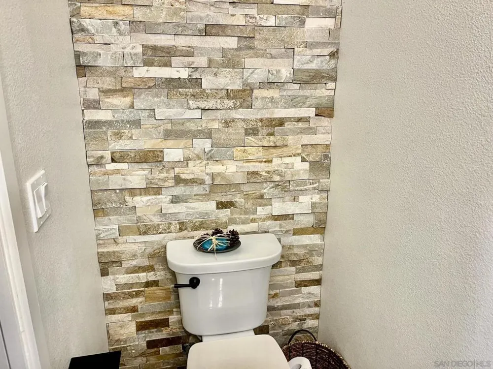 122 Diamante San Marcos, CA 92078