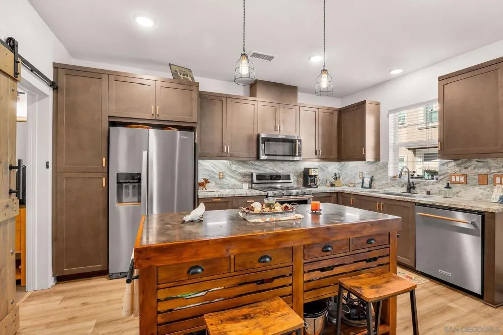 122 Diamante San Marcos, CA 92078