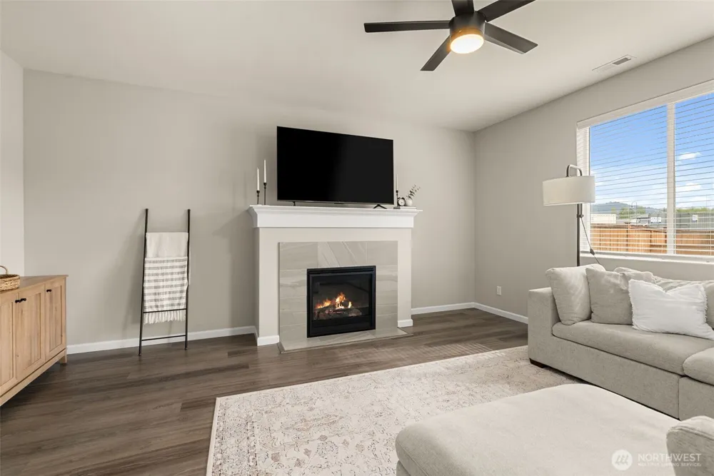 924 Livernash Street Buckley, WA 98321