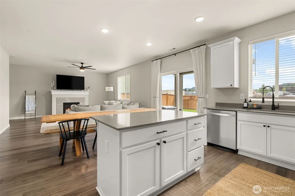 924 Livernash Street Buckley, WA 98321