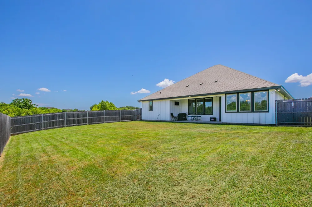 5305 Black Horse Court Waco, TX 76708