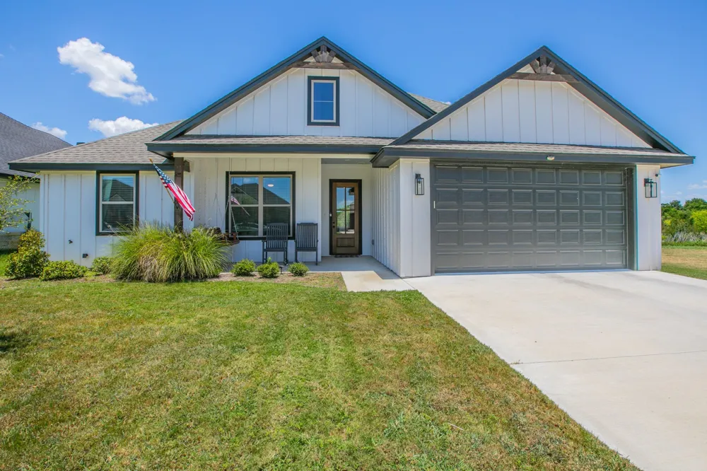 5305 Black Horse Court Waco, TX 76708