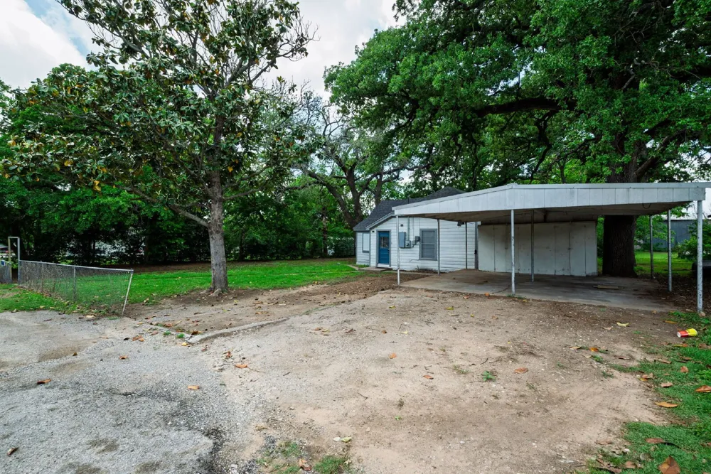 107 Windsor Court Weatherford, TX 76086