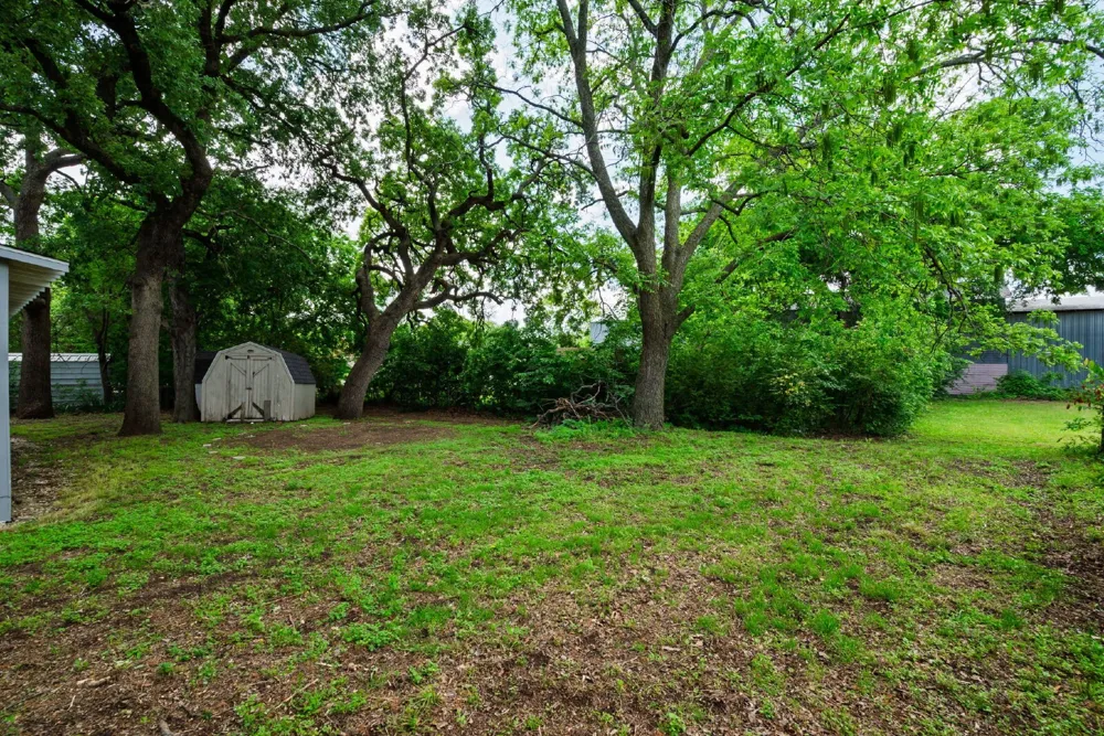 107 Windsor Court Weatherford, TX 76086