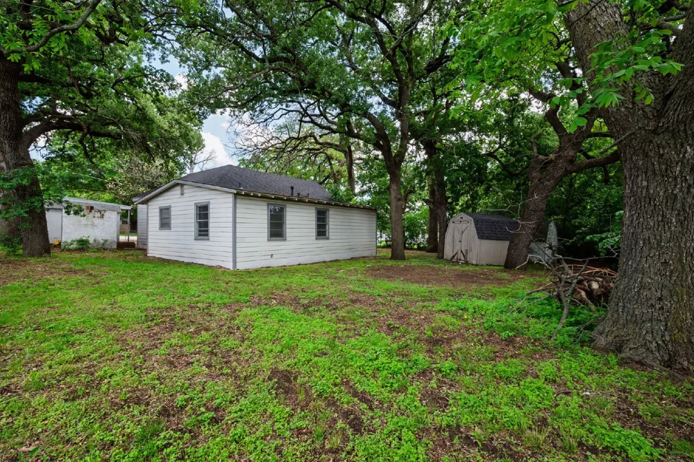 107 Windsor Court Weatherford, TX 76086