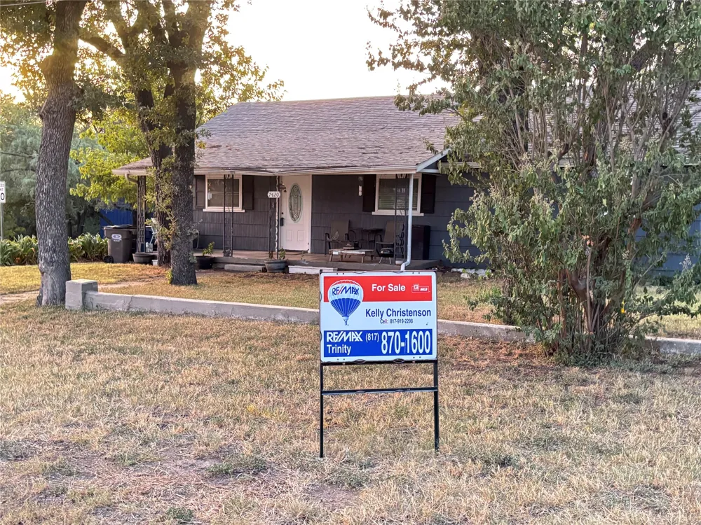 7420 Foster Drive Lake Worth, TX 76135